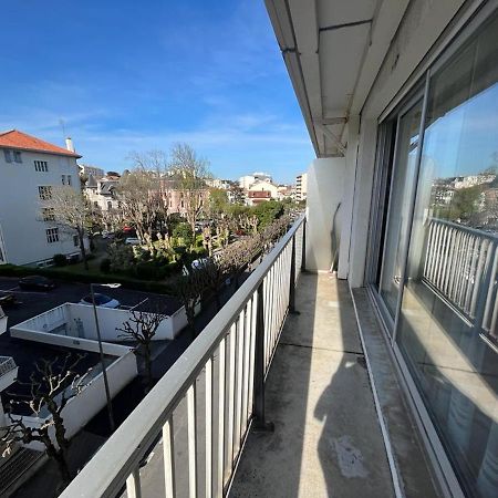 Appartement T4 Avec Parking, Balcon Et Proche Commerces A Biarritz - Fr-1-239-921 Buitenkant foto