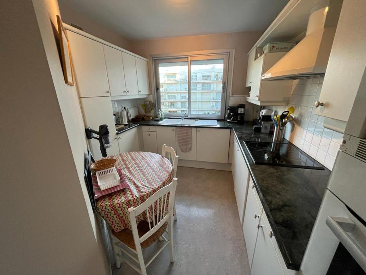 Appartement T4 Avec Parking, Balcon Et Proche Commerces A Biarritz - Fr-1-239-921 Buitenkant foto