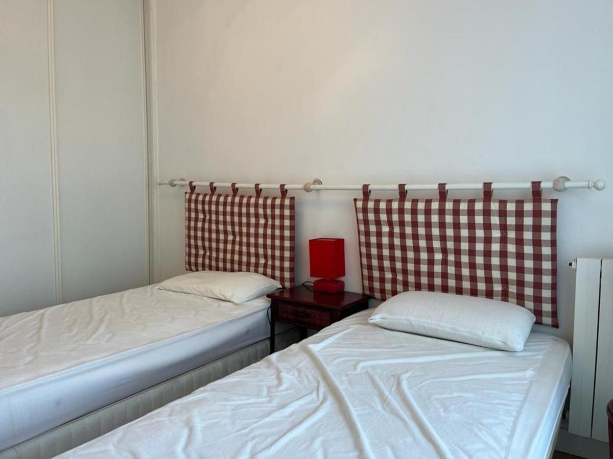 Appartement T4 Avec Parking, Balcon Et Proche Commerces A Biarritz - Fr-1-239-921 Buitenkant foto